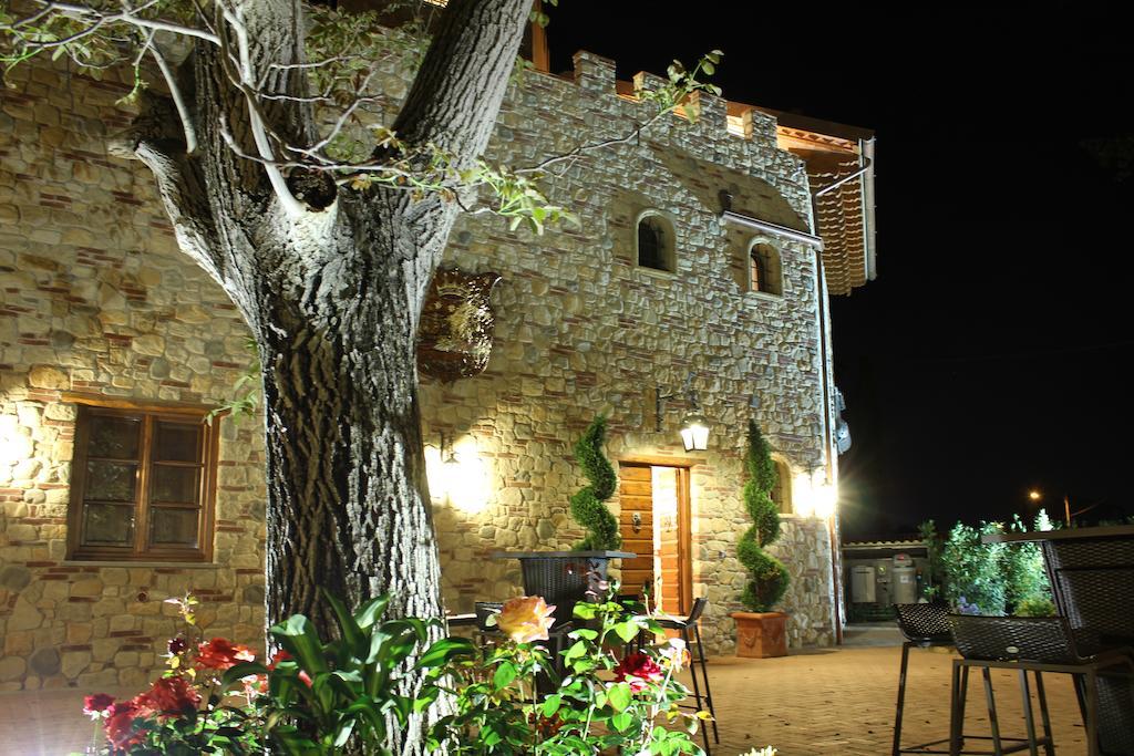Castello Dei Templari Bed & Breakfast Lucca Exterior photo