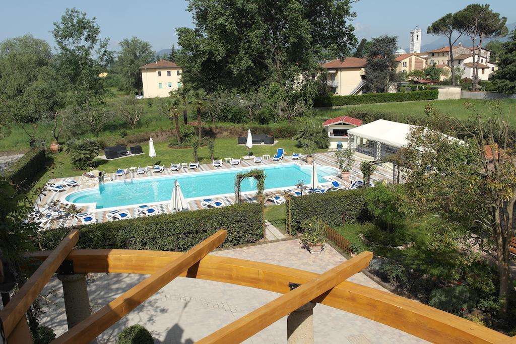 Castello Dei Templari Bed & Breakfast Lucca Exterior photo